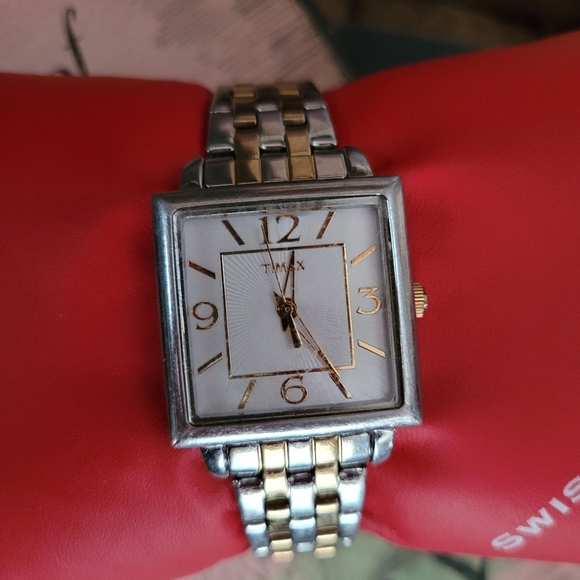 Timex Ladies watch - Picture 6 of 9